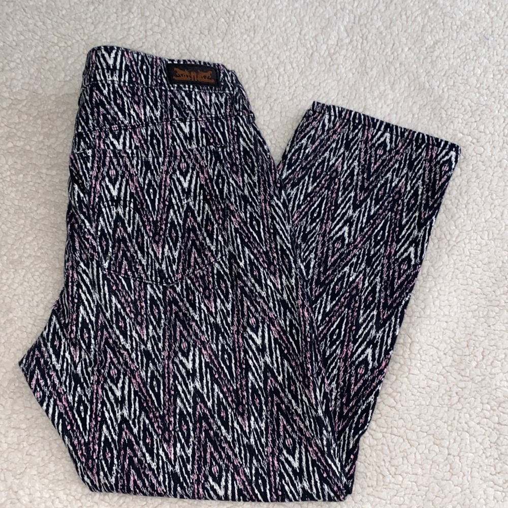 Levi’s Mid Rise Skinny denim
